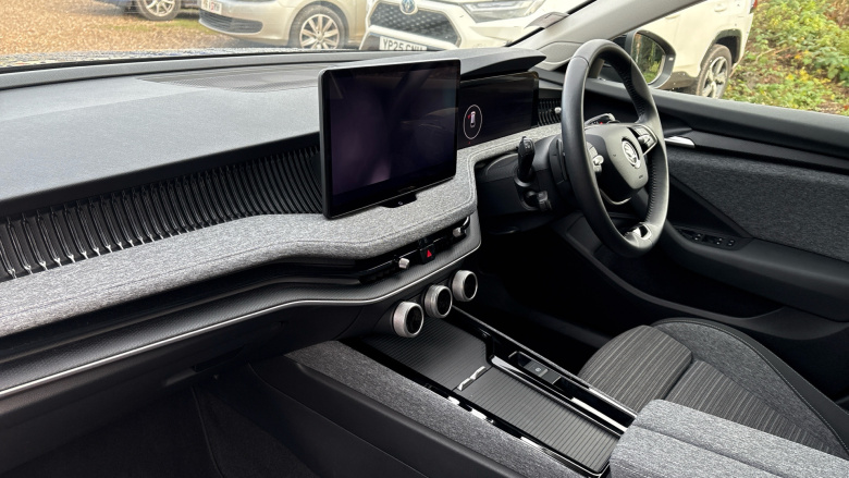 Skoda Superb 2.0 TDI SE Technology 5dr DSG Diesel Estate